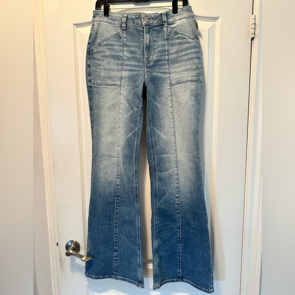 M jeans by Maurice’s, cool comfort flare size 10